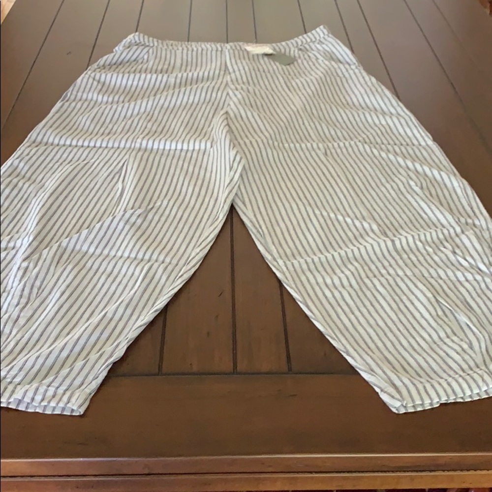 Tulip Pants.  Size M.